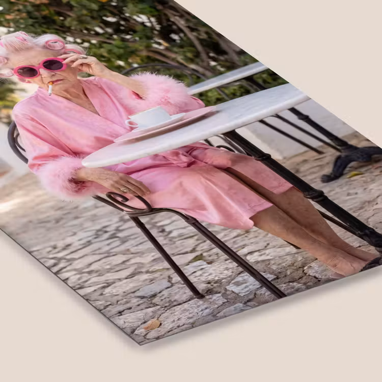 Ochtendjas - Krulspelden - Roze fotolijst zwart zonder passe partout klein -zsfeer6