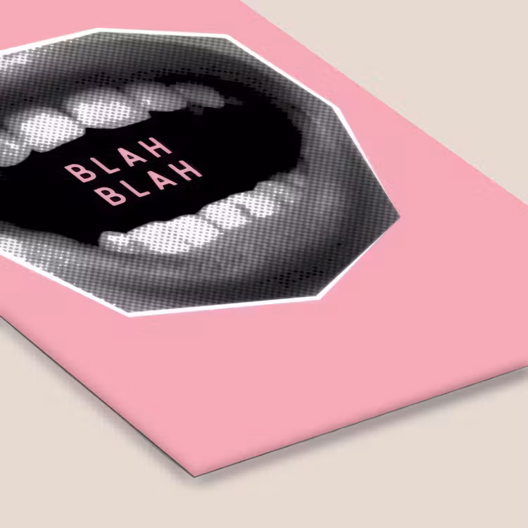 Mond - BLAH BLAH - Roze fotolijst zwart zonder passe partout klein -zsfeer6