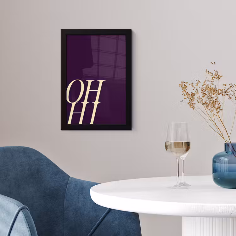 Oh hi - Paars - Cursief fotolijst zwart zonder passe partout klein -sfeer4