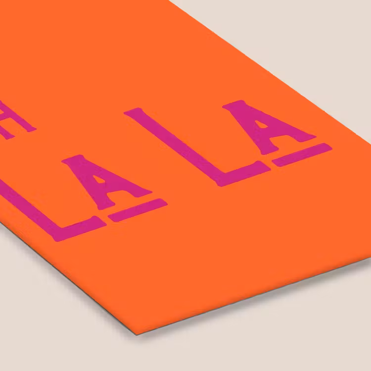 Oh la la - Oranje - Roze - Scheeflettertype fotolijst zwart zonder passe partout klein -zsfeer6