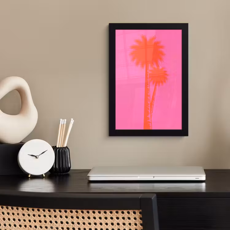 Palmbomen - Modern - Roze fotolijst zwart zonder passe partout klein -sfeer1