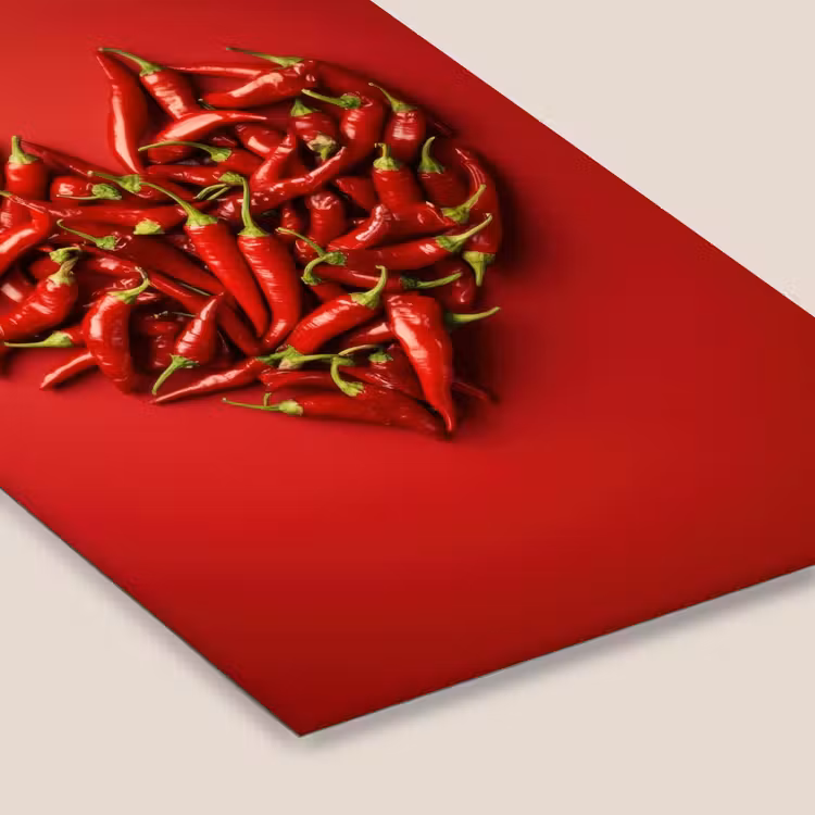 Pepers - Rood - Hart fotolijst zwart zonder passe partout klein -zsfeer6