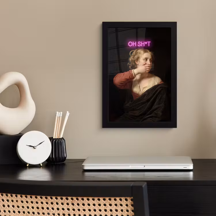 Quote - Neon - vrouw fotolijst zwart zonder passe partout klein -sfeer1