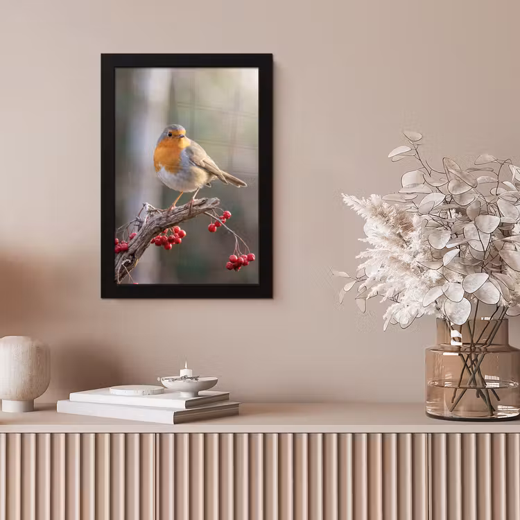 Roodborst - Tak - Bessen - Natuur fotolijst zwart zonder passe partout klein -sfeer5