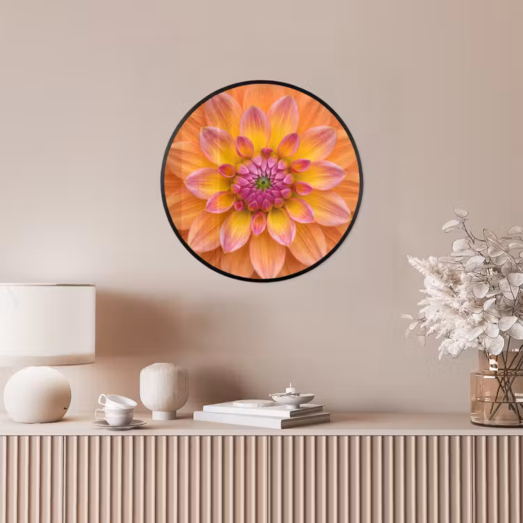 Dahlia - Bloem - Oranje Fotolijst rond zonder passe partout klein -sfeer3