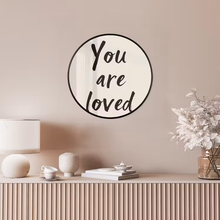 Minimalistisch - Beige - Love Fotolijst rond zonder passe partout klein -sfeer3