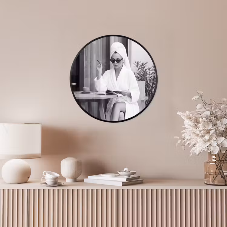 Modern - Vrouw - Zwart - Wit Fotolijst rond zonder passe partout klein -sfeer3