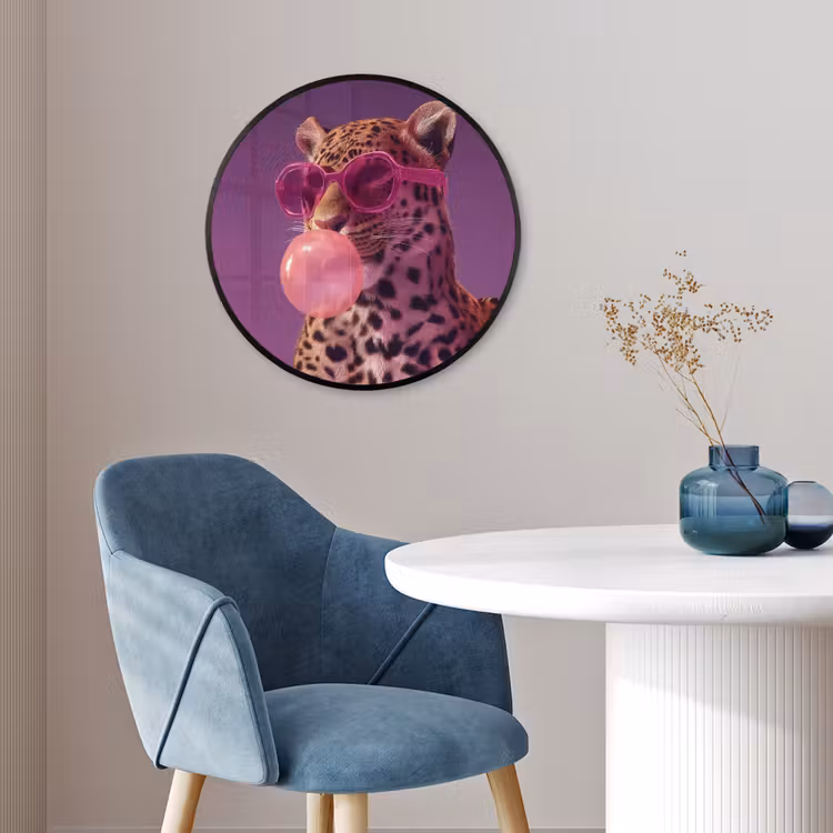 Panter - Zonnebril - Kauwgombel - Roze Fotolijst rond zonder passe partout klein -sfeer2