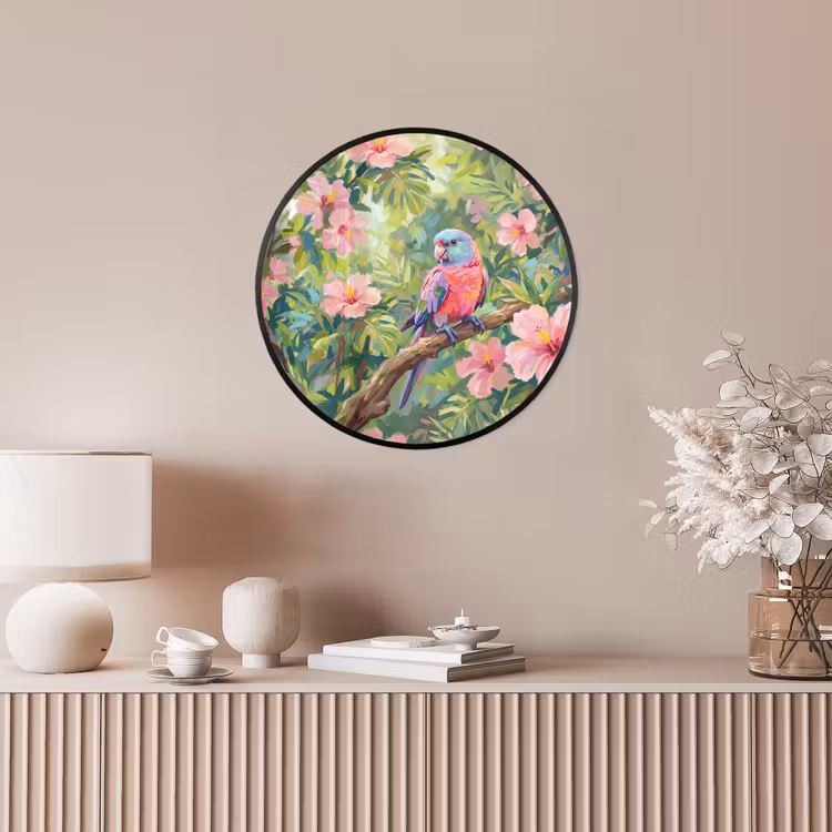 Papagaai - Hibiscusbloemen - Kleurrijk Fotolijst rond zonder passe partout klein -sfeer3