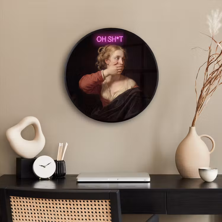 Quote - Neon - vrouw Fotolijst rond zonder passe partout klein -sfeer1