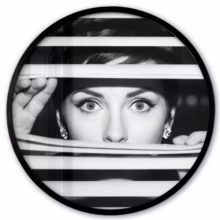 Vrouw - Jaloezieën - Portret - Zwart-wit Fotolijst rond zonder passe partout klein -3d