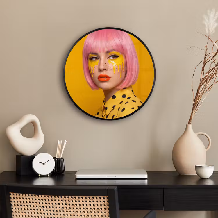 Vrouw - Portret - Abstract - Kleurrijk - Geel Fotolijst rond zonder passe partout klein -sfeer1