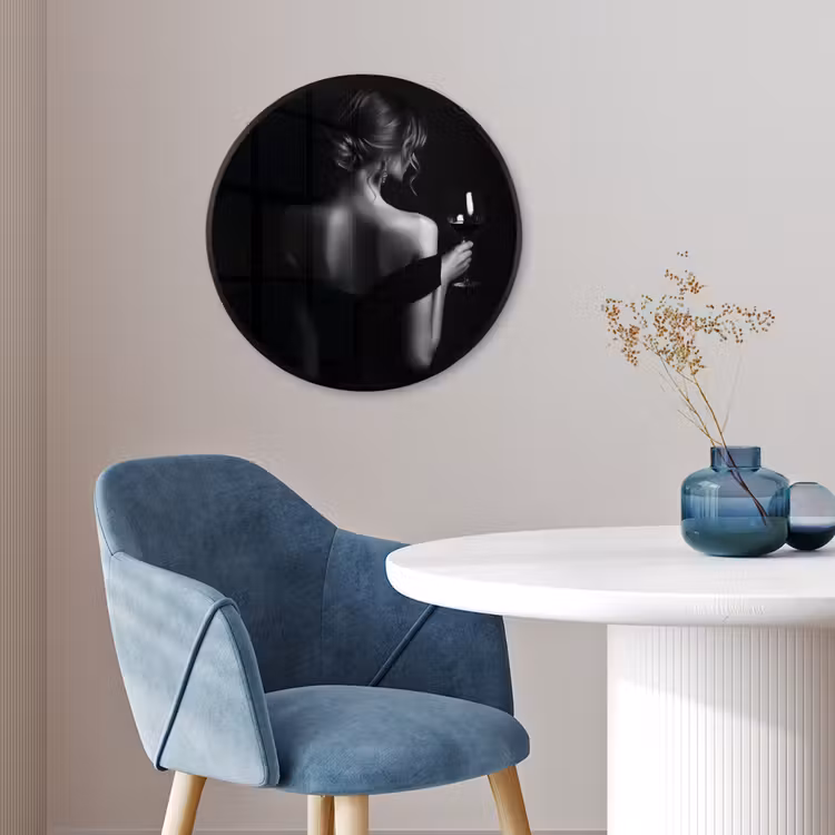 Vrouw - Wijn - Jurk Fotolijst rond zonder passe partout klein -sfeer2