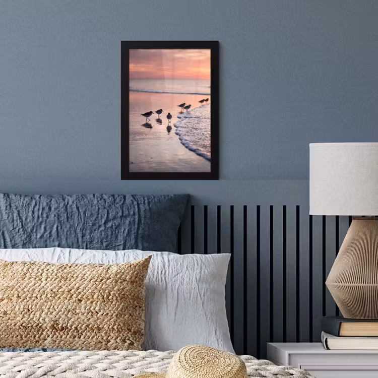 Meeuwen - Strand - Zee - Roze fotolijst zwart zonder passe partout klein -sfeer3