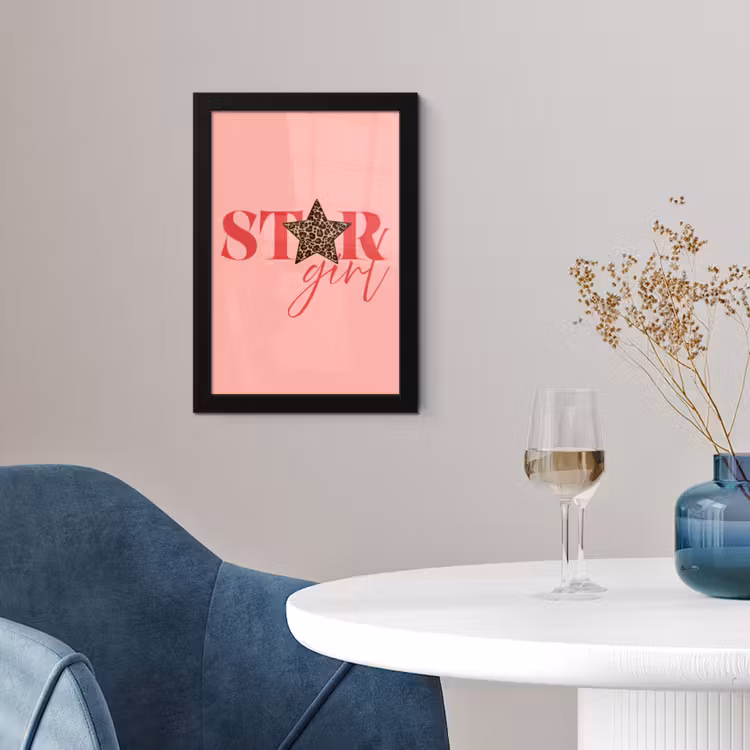 Star girl - Roze - Panter - Ster fotolijst zwart zonder passe partout klein -sfeer4