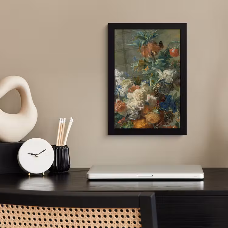Stilleven met bloemen - Schilderij van Jan van Huysum fotolijst zwart zonder passe partout klein -sfeer1