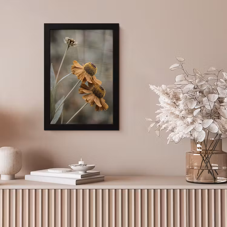 Zonnehoed - Droogbloemen - Geel - Warm fotolijst zwart zonder passe partout klein -sfeer5