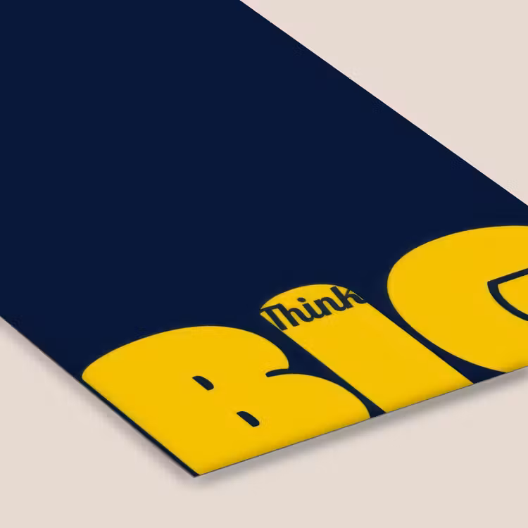 Think big - Blauw - Geel fotolijst zwart zonder passe partout klein -zsfeer6