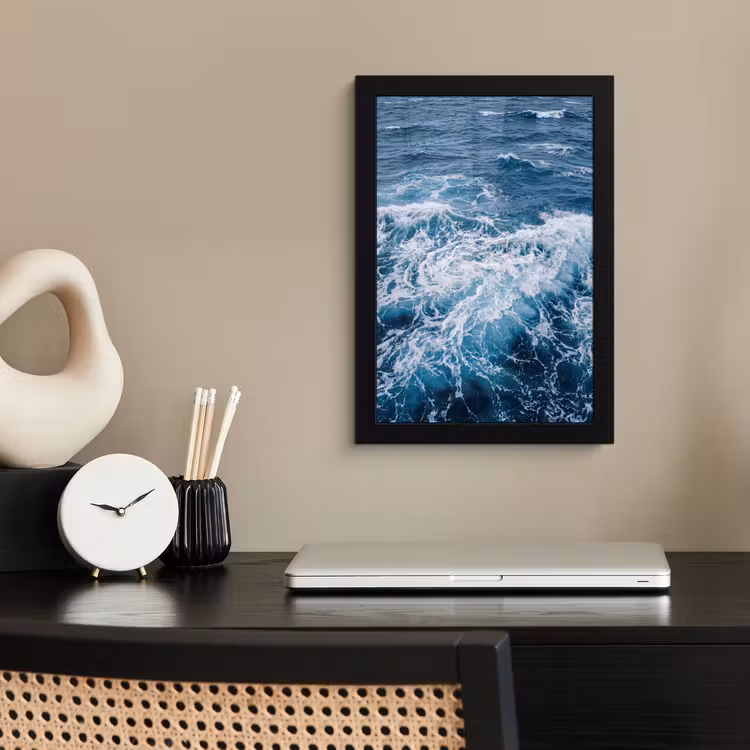 Golven - Oceaan - Blauw fotolijst zwart zonder passe partout klein -sfeer1