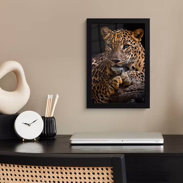 Wilde dieren - Panter - Portret - Zwart - Dieren fotolijst zwart zonder passe partout klein -sfeer1