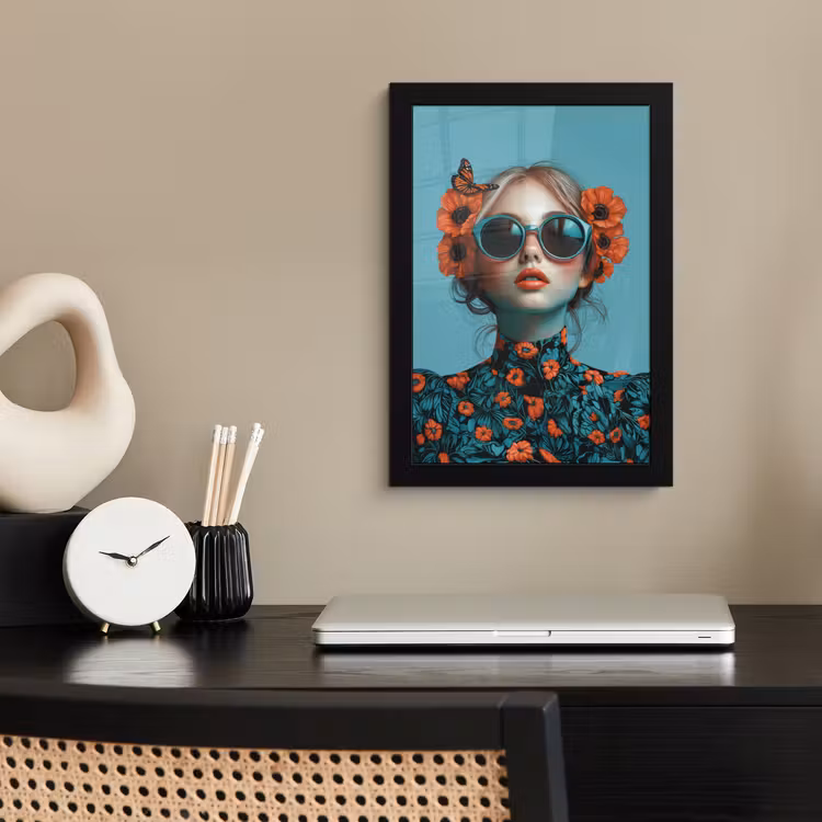 Vrouw - Blauw - Vlinder - Bloemen - Aesthetic fotolijst zwart zonder passe partout klein -sfeer1