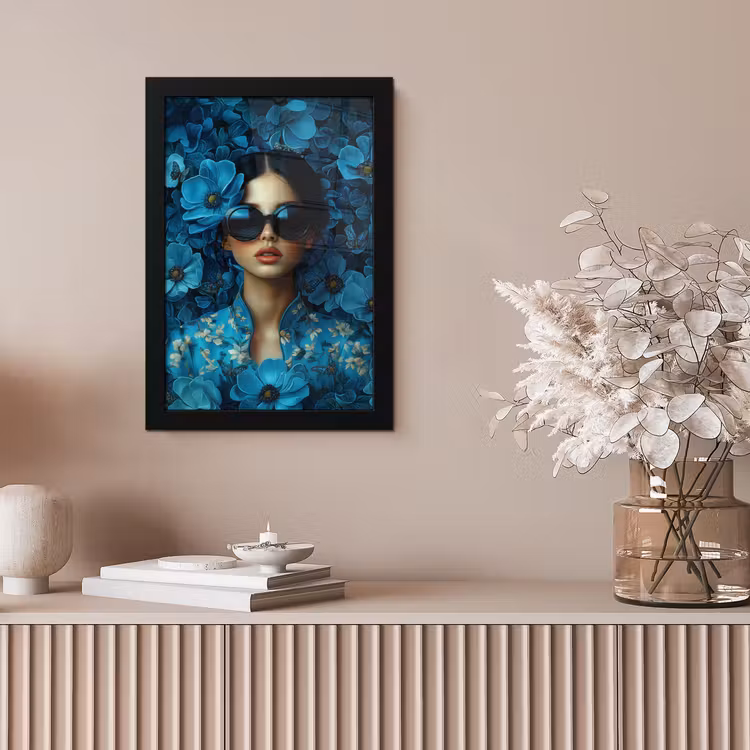 Vrouw - Bloemen - Blauw - Aesthetic - Luxe fotolijst zwart zonder passe partout klein -sfeer5