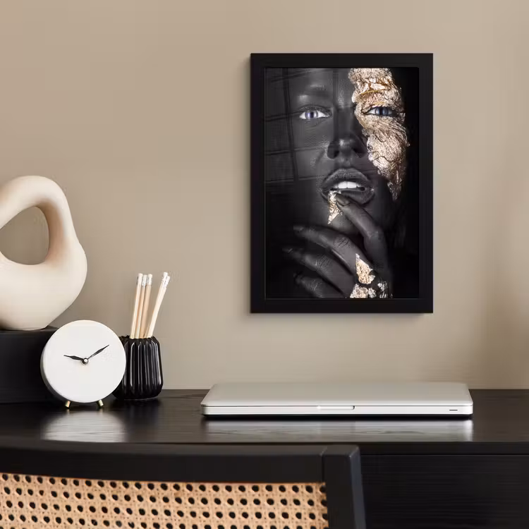 Vrouw - Bladgoud - Zwart - Huid - Luxe fotolijst zwart zonder passe partout klein -sfeer1