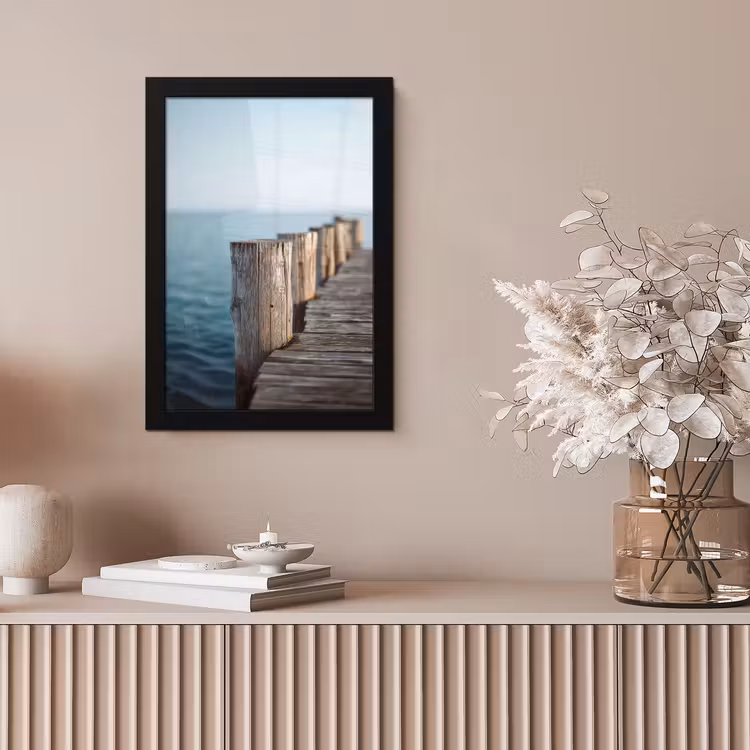 Houten steiger - Helderblauwe lucht fotolijst zwart zonder passe partout klein -sfeer5