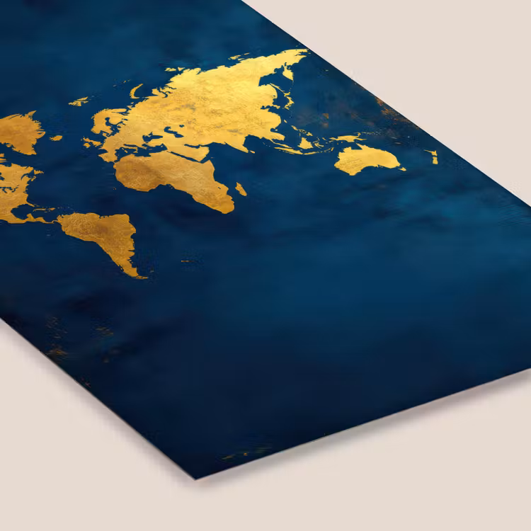 Wereldkaart - Goud - Donkerblauw fotolijst zwart zonder passe partout klein -zsfeer6