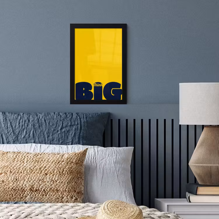 Geel - Think big - Grafisch fotolijst zwart zonder passe partout klein -sfeer3