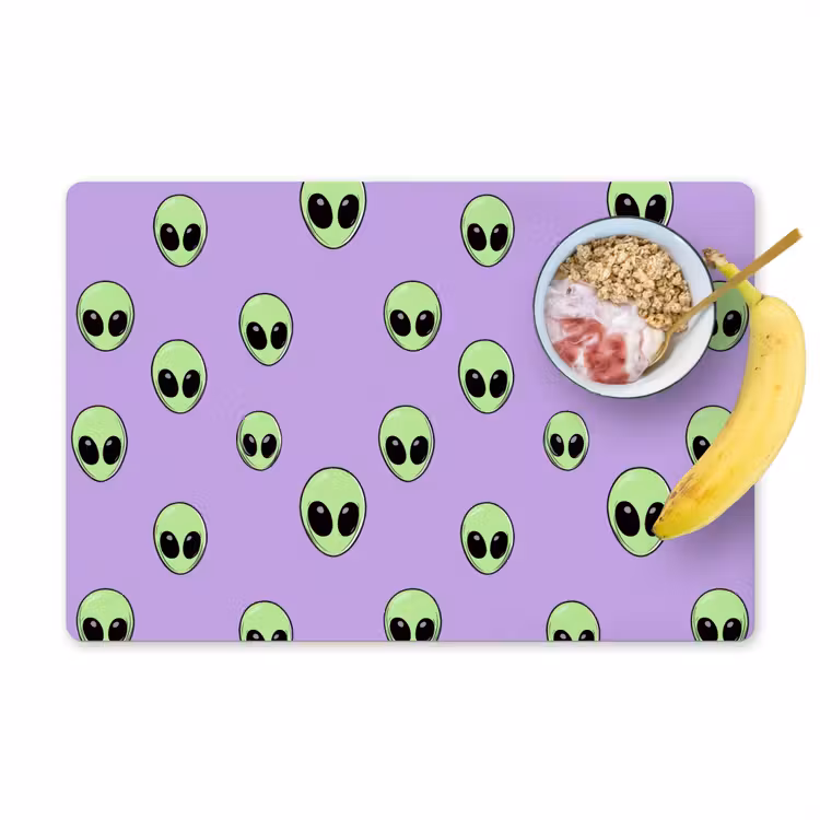Alien - Retro - Lila Placemat vinyl groot 368 -zzzproduct_Kitchenyeah-website
