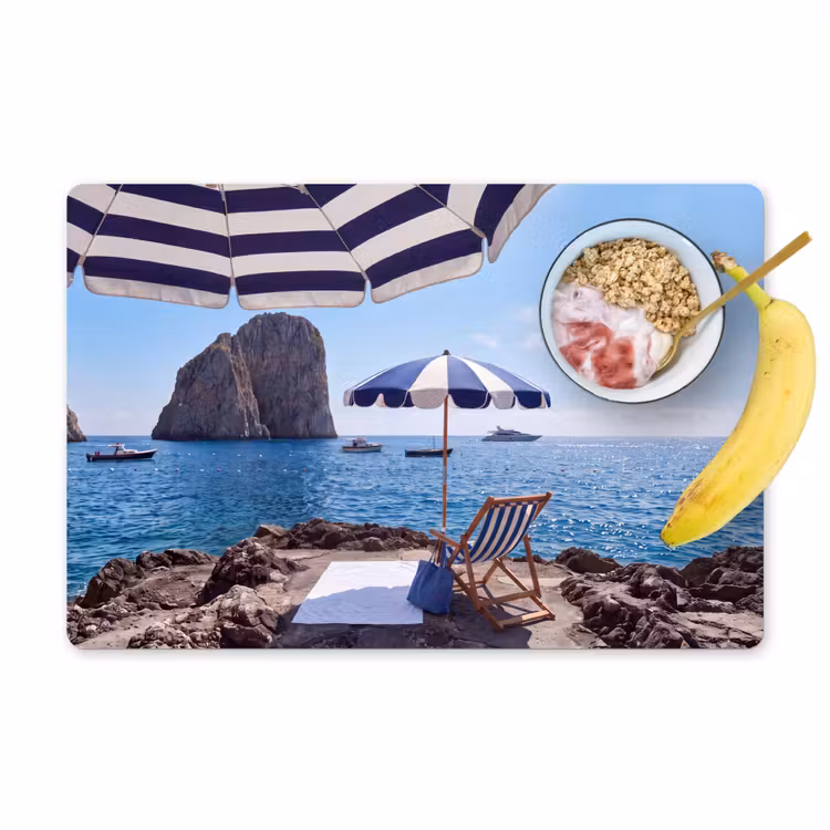 Strand - Ligstoel - Parasol - Zomer - Blauw Placemat vinyl groot -zzzproduct_Kitchenyeah-website