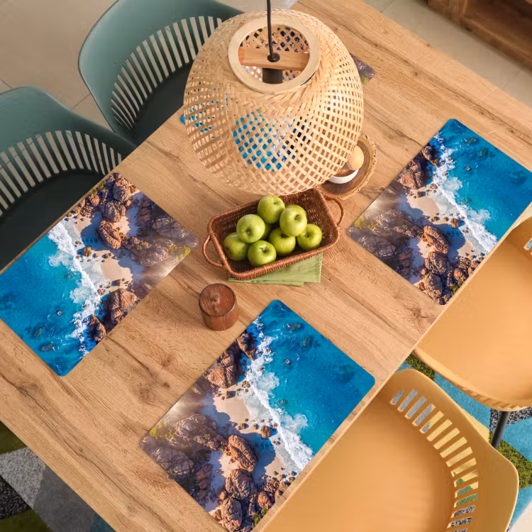 Strand - Zee - Rotsen - Natuur - Blauw Placemat vinyl groot -zzsfeer5_Kitchenyeah-website