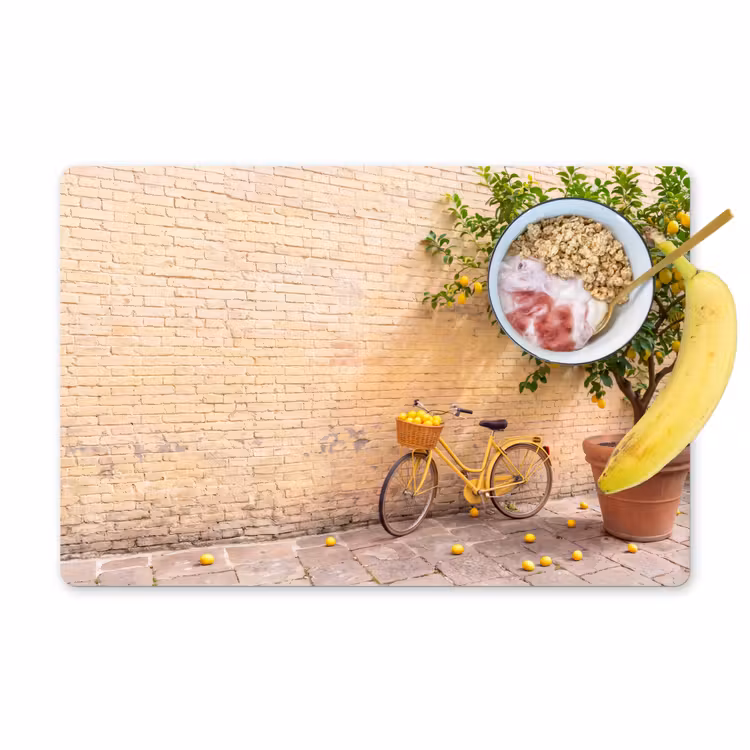 Fiets - Mand - Eten - Geel - Zomer Placemat vinyl groot -zzzproduct_Kitchenyeah-website