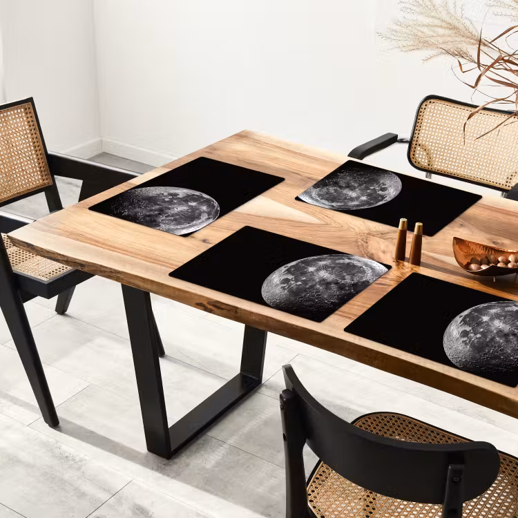 Close-up - Maan - Wit - Textuur Placemat vinyl groot -zzsfeer4_Kitchenyeah-website
