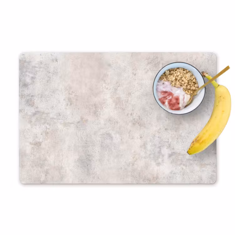 inductiebeschermer-hout-beton-2024-ferrari-945x3t907euw3ehj-placemat-vinyl-groot-zzzproduct-kitchenyeah-website.jpg