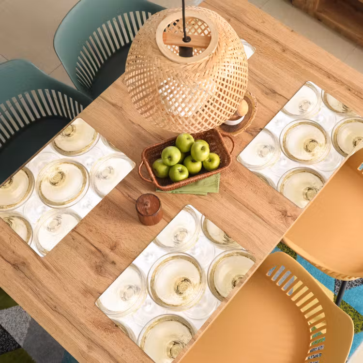 Drank - Glazen - Feest - Goud Placemat vinyl groot -zzsfeer5_Kitchenyeah-website