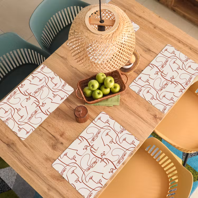 Gezichten - Abstract - Rood - Beige Placemat vinyl groot 368 -zzsfeer5_Kitchenyeah-website