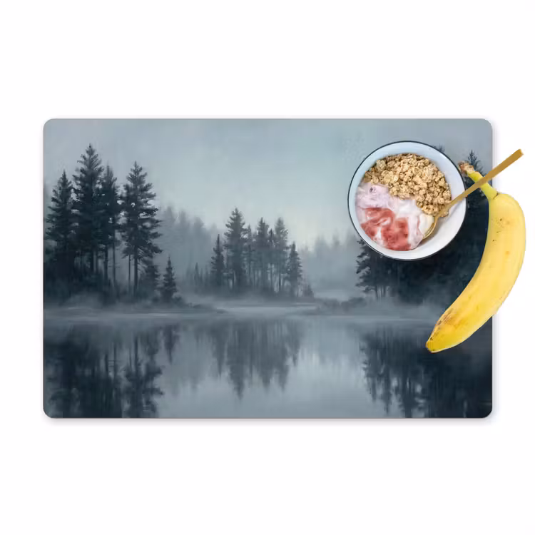 Bos - Meer - Mist - Natuur - Grijs Placemat vinyl groot -zzzproduct_Kitchenyeah-website