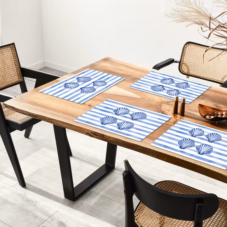 Vier schelpen - Blauw - Wit - Strepen Placemat vinyl groot -zzsfeer4_Kitchenyeah-website