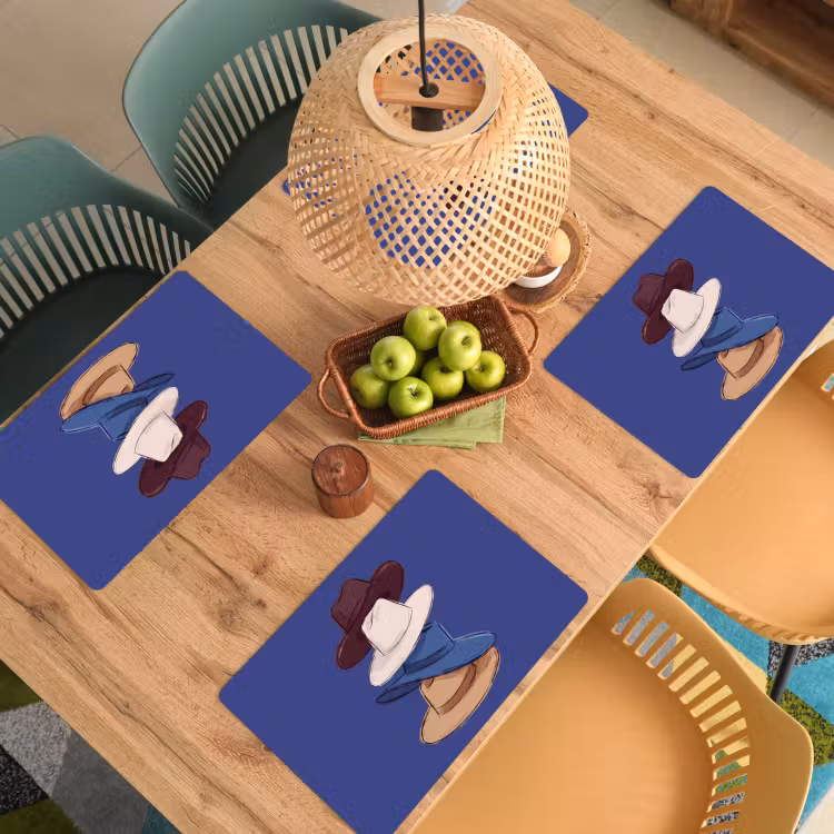 Hoeden - Gestapeld - Mode - Kleurrijk - Illustratie Placemat vinyl groot -zzsfeer5_Kitchenyeah-website