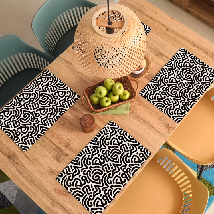 Modern - Abstract - Zwart Placemat vinyl groot 368 -zzsfeer5_Kitchenyeah-website