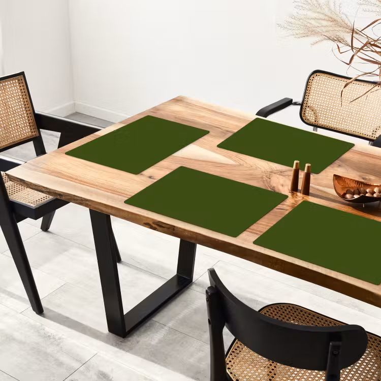Olive - Drab - Groen Placemat vinyl groot 368 -zzsfeer4_Kitchenyeah-website