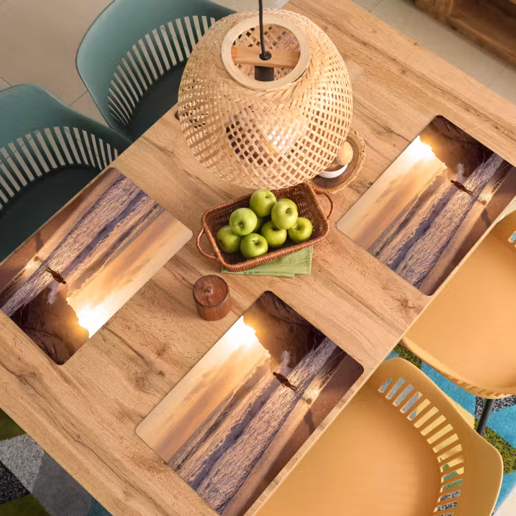 Mensen - Oceaan - Zonsondergang - Kust - Goud Placemat vinyl groot -zzsfeer5_Kitchenyeah-website