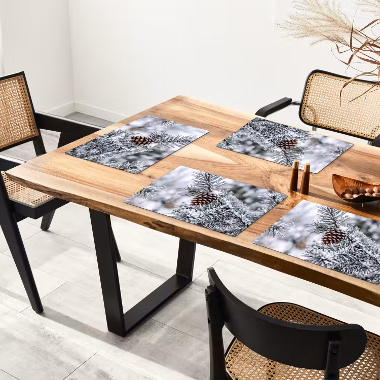Dennenappel - Tak - Sneeuw - Winter - Sfeervol Placemat vinyl groot -zzsfeer4_Kitchenyeah-website
