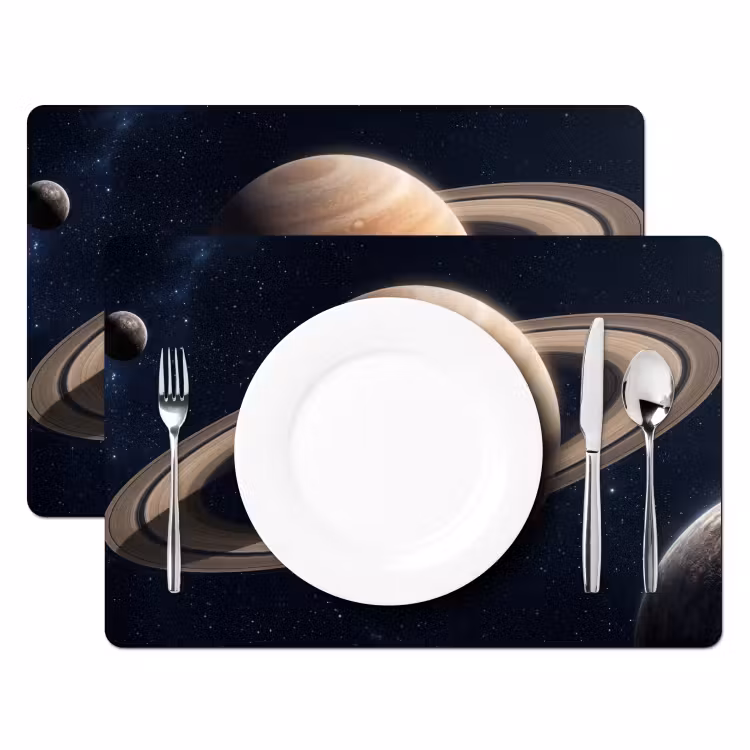 Planeten - Saturnus - Ruimte Placemat vinyl groot -zzsfeer2_Kitchenyeah-website