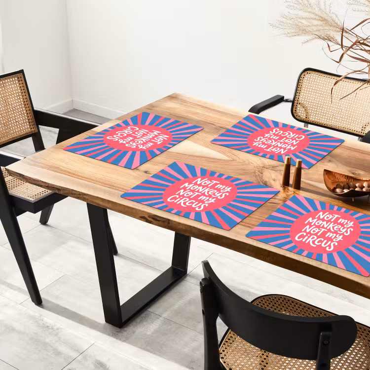 Spreuk - Grafisch - Abstract - Roze - Blauw Placemat vinyl groot -zzsfeer4_Kitchenyeah-website