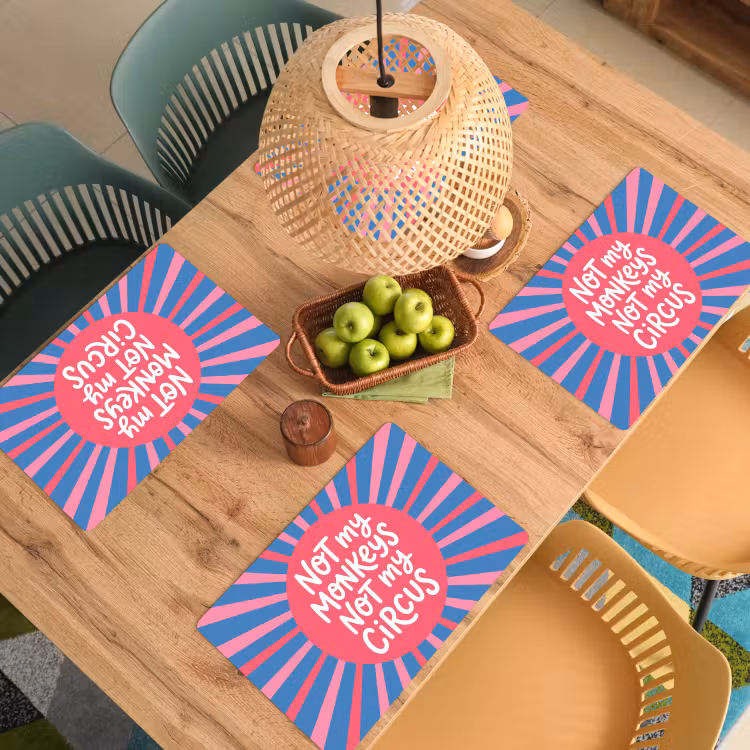 Spreuk - Grafisch - Abstract - Roze - Blauw Placemat vinyl groot -zzsfeer5_Kitchenyeah-website