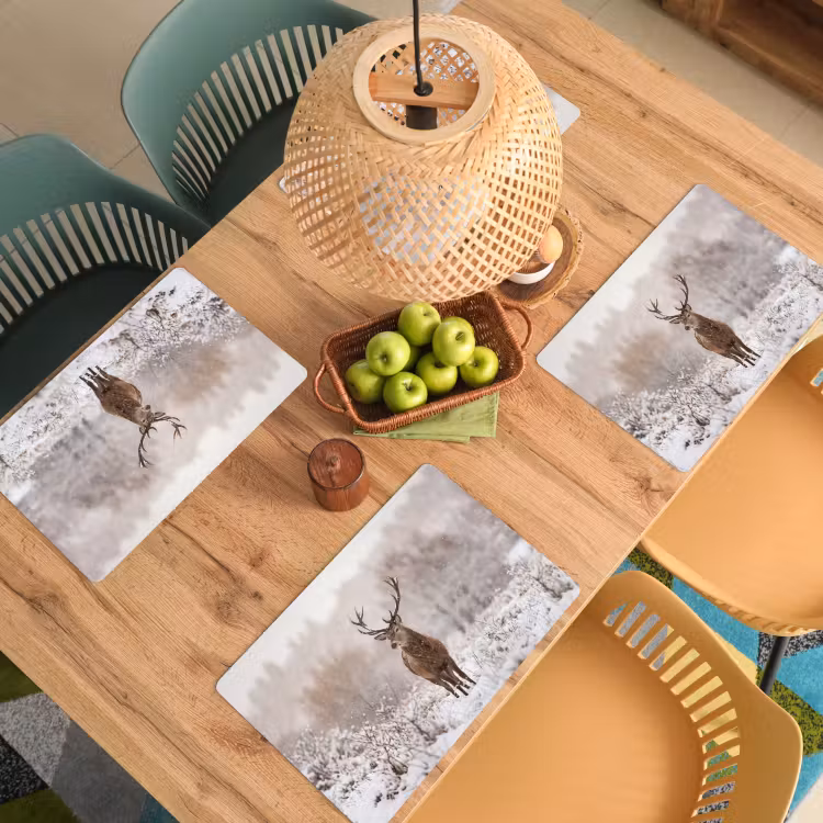 Edelhert - Bos - Sneeuw - Winter - Majestueus Placemat vinyl groot -zzsfeer5_Kitchenyeah-website