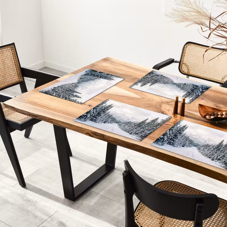 Weg - Sneeuw - Naaldbos - Winter - Avontuurlijk Placemat vinyl groot -zzsfeer4_Kitchenyeah-website
